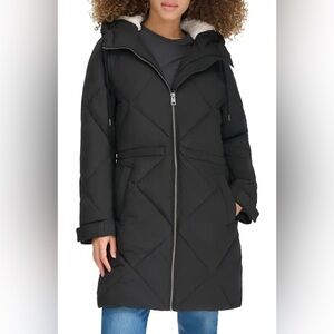 Levi's Women's Diamond Quilted Water Resistant Parka